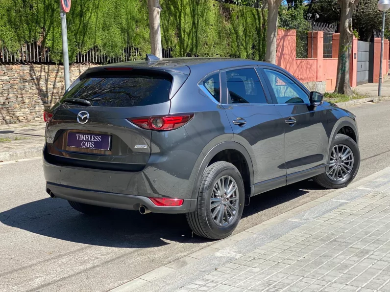 
								MAZDA CX-5 2.0G AT ZENITH full									