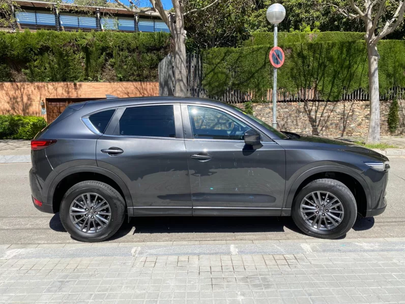 
								MAZDA CX-5 2.0G AT ZENITH full									