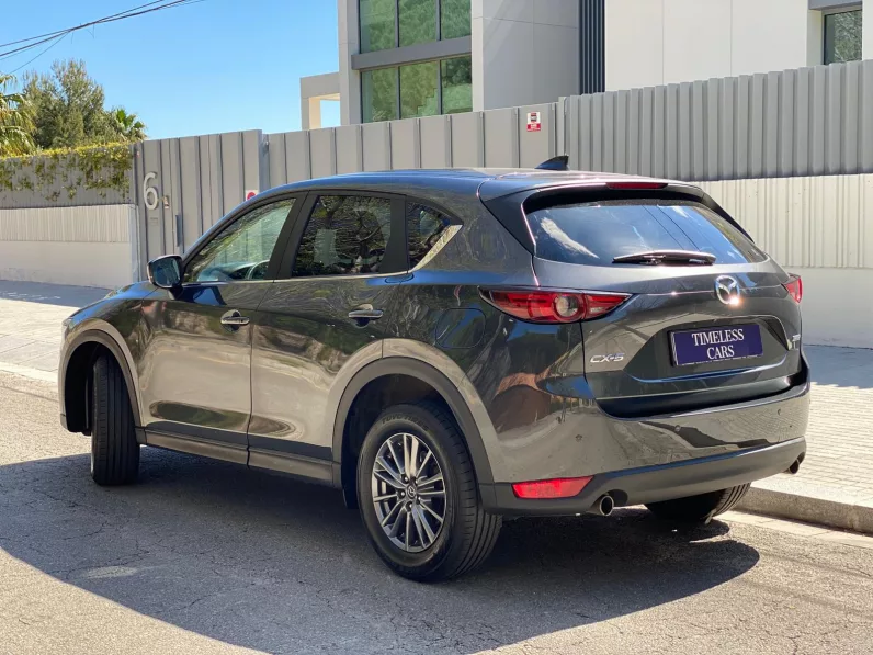 
								MAZDA CX-5 2.0G AT ZENITH full									