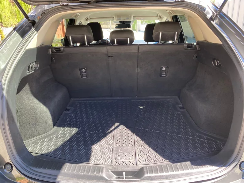 
								MAZDA CX-5 2.0G AT ZENITH full									