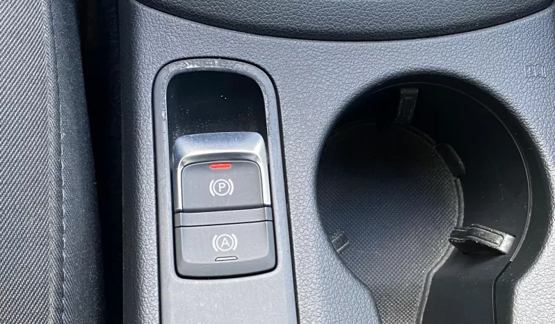 
								AUDI Q3 1.4TFSI S-LINE S-TRONIC full									
