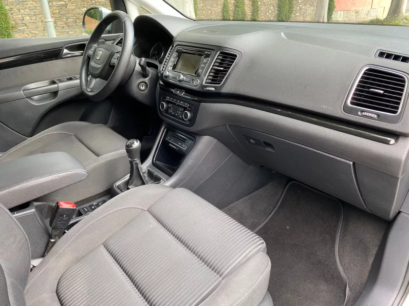 
								SEAT ALHAMBRA 2.0TDI 170 STYLE full									