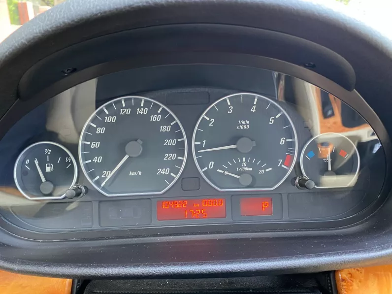 
								BMW 330CI E46 CABRIO AUTO full									