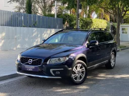 VOLVO XC70 D4 MOMENTUM AUTO