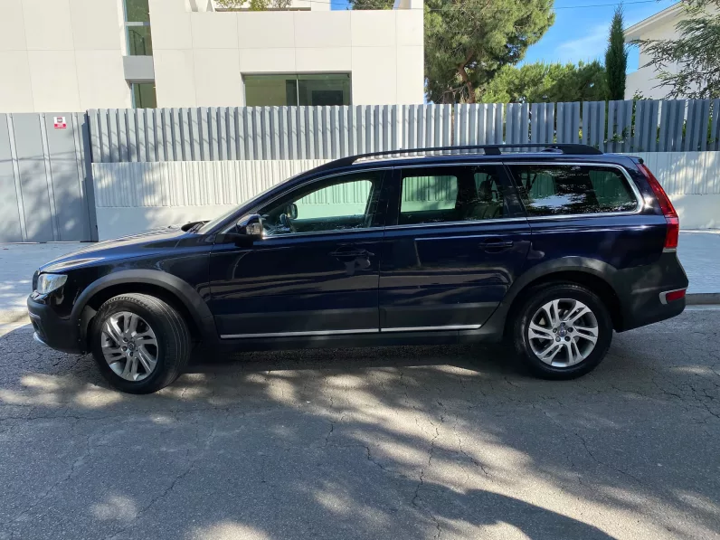 
								VOLVO XC70 D4 MOMENTUM AUTO full									