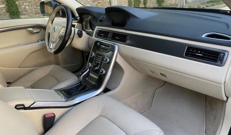 
								VOLVO XC70 D4 MOMENTUM AUTO full									