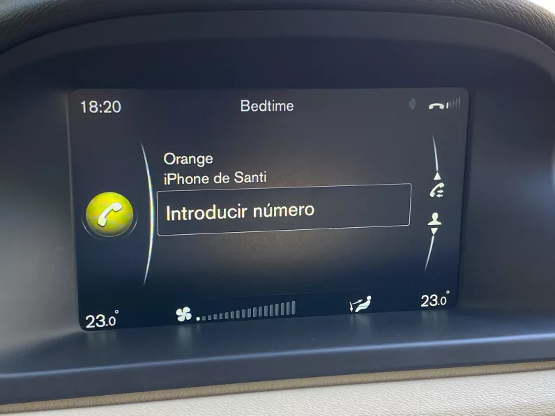 
								VOLVO XC70 D4 MOMENTUM AUTO full									