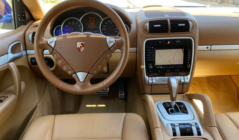
								PORSCHE CAYENNE S 4.8 TIP full									