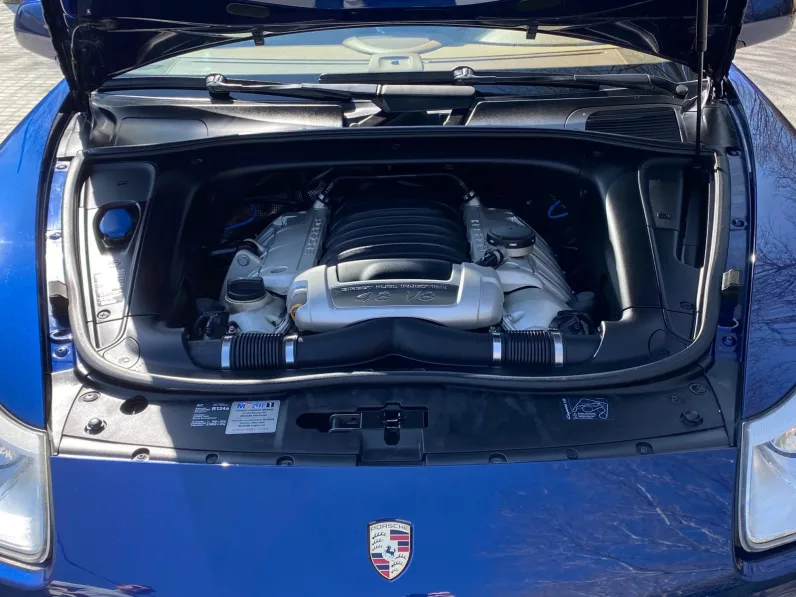 
								PORSCHE CAYENNE S 4.8 TIP full									