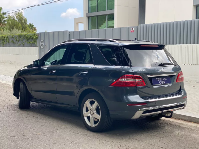
								Mercedes ML 350 BT 4M full									