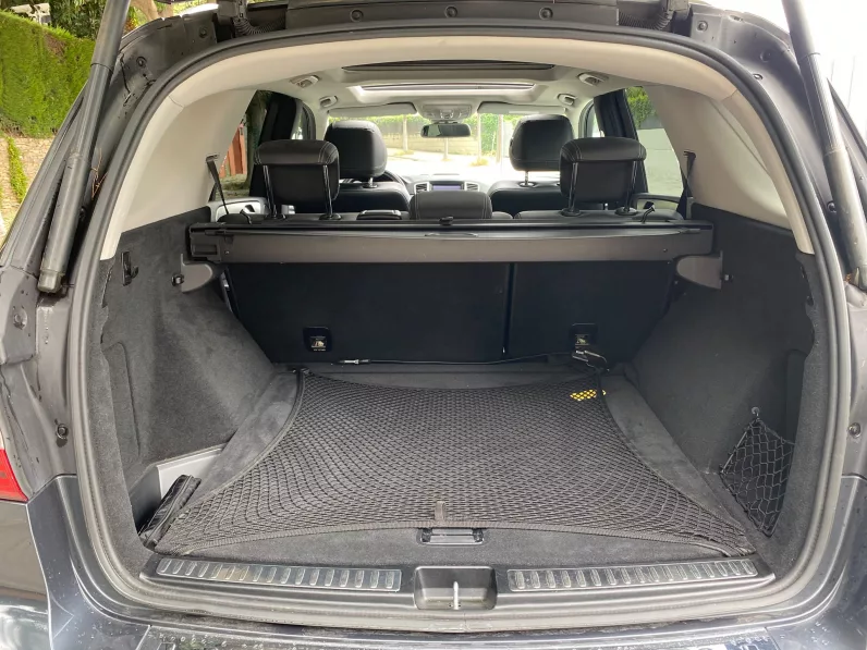 
								Mercedes ML 350 BT 4M full									
